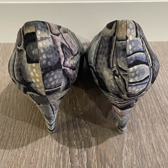 Sesto Meucci Black and Gray Flats & Loafers - Picture 3 of 7